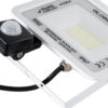 GloboStar® AURORA 61440 Επαγγελματικός Προβολέας LED 30W 3750lm 120° AC 220-240V με Ενσωματωμένο Ρυθμιζόμενο Αισθητήρα Κίνησης PIR – Αδιάβροχος IP67 – Μ16 x Π5 x Υ17.5cm – Λευκό – Ψυχρό Λευκό 6000K – LUMILEDS Chips – TÜV Rheinland Certified – 3 Years Warranty