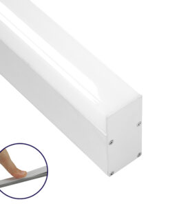 GloboStar® SURFACEPENDANT-PROFILE 70831-3M Προφίλ Αλουμινίου – Βάση & Ψύκτρα Ταινίας LED με Λευκό Γαλακτερό Κάλυμμα – Επιφανειακή & Κρεμαστή Χρήση – Πατητό Κάλυμμα – Λευκό – 3 Μέτρα – Μ300 x Π3.5 x Υ7.4cm