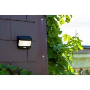 Lutec Try Εξωτερικού Χώρου Led Ηλιακό Τοίχου Με Ανιχνευτή Κίνησης  Μαύρο LED  500 lm IP54 5000K – 6939101330
