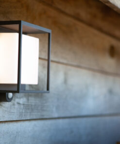 Lutec Curtis Επιτοίχιο Ηλιακό Φωτιστικό Led Τοίχου Σκούρο Γκρι Χρώμα LED 300lm 3000K IP54 – 6934601118