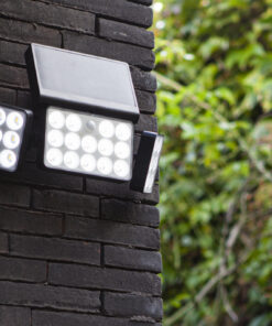 Lutec Tuda Ηλιακό Φωτιστικό Τοίχου Με Ανιχνευτή Κίνησης Μαύρο Χρώμα Απομακρυσμένο έλεγχο LED Dimmable 1500lm 2700K-6500K IP44 – 6935502330