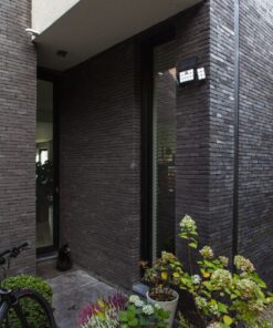 Lutec Tuda Ηλιακό Φωτιστικό Τοίχου Με Ανιχνευτή Κίνησης Μαύρο Χρώμα Απομακρυσμένο έλεγχο LED Dimmable 1500lm 2700K-6500K IP44 – 6935502330