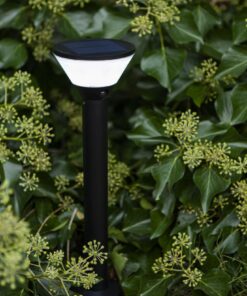 Lutec Karlo Ηλιακό Φωτιστικό κήπου καρφί Led Μαύρο χρώμα Απομακρυσμένη Λειτουργία Connect LED Dimmable 500lm 2700K-6500K RGB IP44 – 6935802012