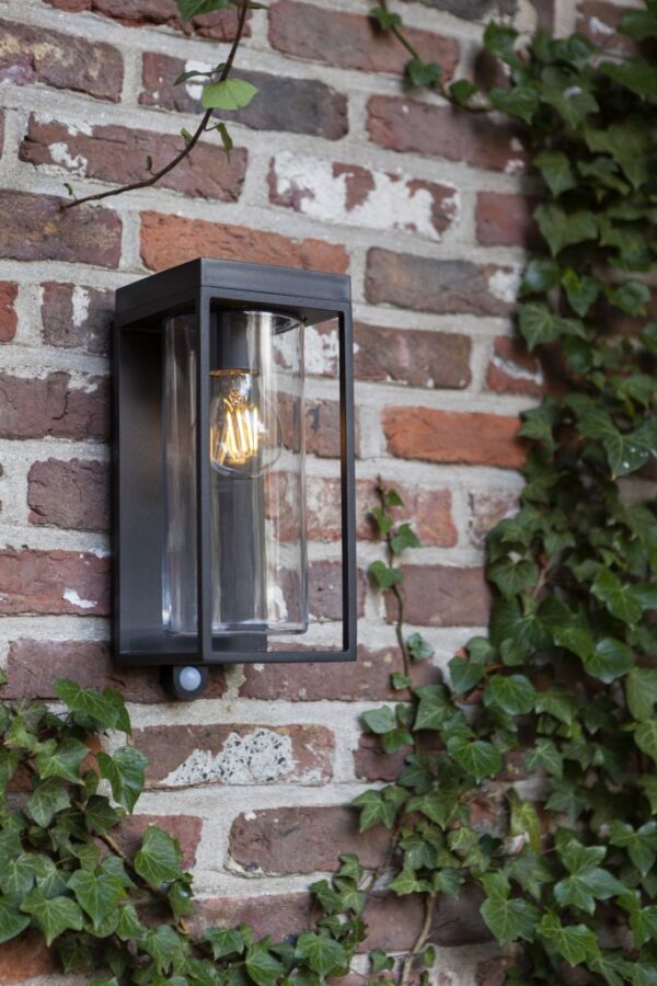 Lutec Flair Ηλιακό Τοίχου  Με Ανιχνευτή Κίνησης E27 W/Bulb Μαύρο  E27     IP44  – 6988804012