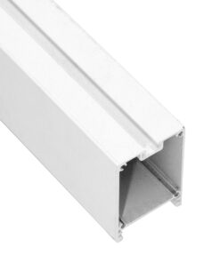 GloboStar® SURFACEPENDANT-PROFILE 70831-3M Προφίλ Αλουμινίου – Βάση & Ψύκτρα Ταινίας LED με Λευκό Γαλακτερό Κάλυμμα – Επιφανειακή & Κρεμαστή Χρήση – Πατητό Κάλυμμα – Λευκό – 3 Μέτρα – Μ300 x Π3.5 x Υ7.4cm