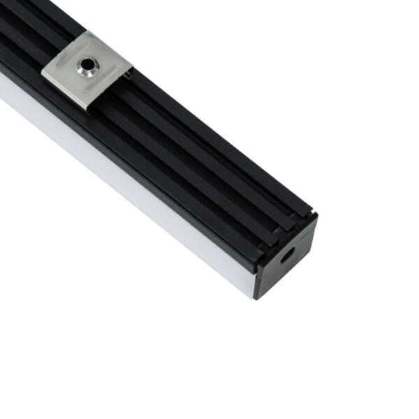 GloboStar® SURFACEPENDANT-PROFILE 70849-1M Προφίλ Αλουμινίου – Βάση & Ψύκτρα Ταινίας LED με Λευκό Γαλακτερό Κάλυμμα – Επιφανειακή & Κρεμαστή Χρήση – Πατητό Κάλυμμα – Μαύρο – 1 Μέτρο – Μ100 x Π2.6 x Υ2.3cm