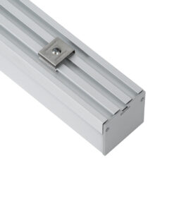 GloboStar® SURFACEPENDANT-PROFILE 70864-1M Προφίλ Αλουμινίου – Βάση & Ψύκτρα Ταινίας LED με Λευκό Γαλακτερό Κάλυμμα – Επιφανειακή & Κρεμαστή Χρήση – Πατητό Κάλυμμα – Ασημί – 1 Μέτρο – Μ100 x Π4.5 x Υ4.2cm