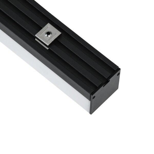 GloboStar® SURFACEPENDANT-PROFILE 70866-1M Προφίλ Αλουμινίου – Βάση & Ψύκτρα Ταινίας LED με Λευκό Γαλακτερό Κάλυμμα – Επιφανειακή & Κρεμαστή Χρήση – Πατητό Κάλυμμα – Μαύρο – 1 Μέτρο – Μ100 x Π4.5 x Υ4.2cm