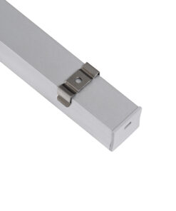 GloboStar® SURFACE-PROFILE 70867-1M Προφίλ Αλουμινίου – Βάση & Ψύκτρα Ταινίας LED με Λευκό Γαλακτερό Κάλυμμα – Επιφανειακή Χρήση – Πατητό Κάλυμμα – Ασημί – 1 Μέτρο – Μ100 x Π2.3 x Υ2cm