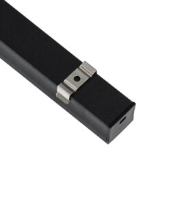 GloboStar® SURFACE-PROFILE 70869-1M Προφίλ Αλουμινίου – Βάση & Ψύκτρα Ταινίας LED με Λευκό Γαλακτερό Κάλυμμα – Επιφανειακή Χρήση – Πατητό Κάλυμμα – Μαύρο – 1 Μέτρο – Μ100 x Π2.3 x Υ2cm