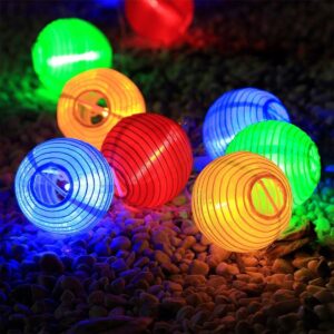 GloboStar® 71593 Αυτόνομο Ηλιακό Φωτιστικό Υφασμάτινη Πράσινη Μπάλα Φ30cm LED SMD 1W 100lm με Ενσωματωμένη Μπαταρία 1200mAh – Φωτοβολταϊκό Πάνελ με Αισθητήρα Ημέρας-Νύχτας Αδιάβροχο IP65 Ψυχρό Λευκό 6000K