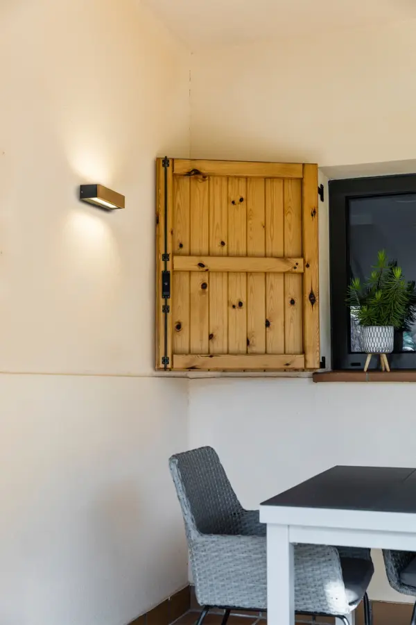 Faro Barcelona DORO 220 Επιτραπέζιο Φωτιστικό LED σε Ξύλινο Φινίρισμα 13W 3000K IP65 – 71899