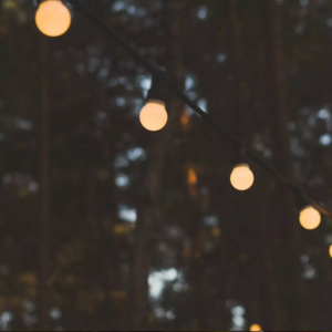 Αδιάβροχο φωτιστικό γιρλάντα 5m με 10 λάμπες Ψυχρό λευκό 6000Κ V-TAC – 7437