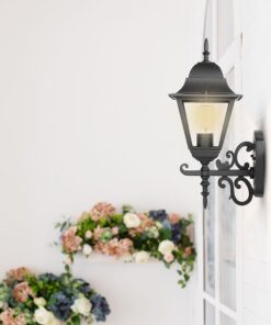 Εξωτερικό φωτιστικό τοίχου μαύρο vintage με διακοσμητικό σχέδιο, κομψό για τον κήπο ή τη βεράντα.