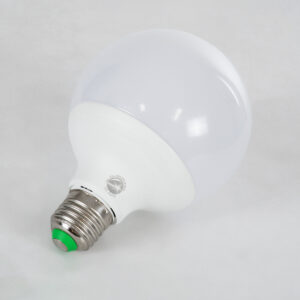 GloboStar® 76071 Λάμπα LED E27 G95 Γλόμπος 12W 780lm 260° AC 220-240V IP20 Φ9.5 x Υ14cm – Εναλλαγή Φωτισμού μέσω Τηλεχειριστηρίου – Πολύχρωμο RGB+WW – 2 Years Warranty