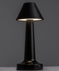 GloboStar® MOLLY 76515 Μοντέρνο Επιτραπέζιο Φωτιστικό Πορτατίφ LED 1.5W 105lm 120° DC 5V Επαναφορτιζόμενο με Μπαταρία Li-ion 1800mAh – Διακόπτη Αφής με 3 Εντάσεις Φωτισμού Θερμό Λευκό 2700K Dimmable – Φ10 x 23cm – Μαύρο