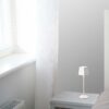 LED φωτιστικό γραφείου 2W επαναφορτιζόμενο 3000Κ με λευκό σώμα dimmable V-TAC – 7691