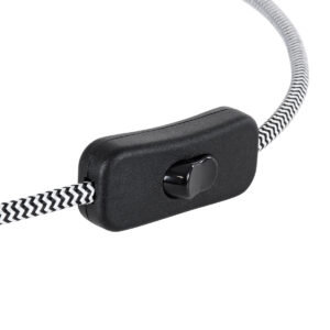 GloboStar® 77668 Μοντέρνο Κρεμαστό Φωτιστικό Whip Μονόφωτο 1 x E27 με Μαύρο Διακόπτη – Μαύρο Ντουί E27 – Μαύρη Ροδέλα για Καπέλο – Μαύρη Πρίζα και Άσπρο Μαύρο Υφασμάτινο Καλώδιο Φ5.8 x Υ140cm