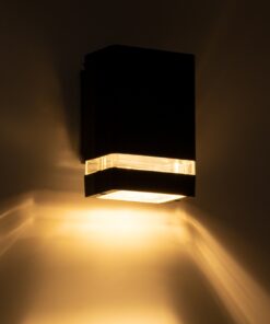 GloboStar® QUATRO 77894 Φωτιστικό Τοίχου – Απλίκα Αρχιτεκτονικού Φωτισμού Εσωτερικού/Εξωτερικού Χώρου Up or Down Μονόφωτο 1 x GU10 AC220-240V Αδιάβροχο IP65 – Σώμα Αλουμινίου & Tempered Glass – Μ11 x Π10 x Υ16.4cm – Ασημί – 5 Years Warranty