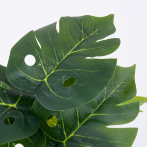 GloboStar® SMALL MONSTERA 78289 Τεχνητό Φυτό Μονστέρα Μικρή – Μπουκέτο Διακοσμητικών Φυτών – Κλαδιών με Φύλλωμα Πράσινο Υ23cm