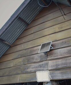 LED ηλιακός προβολέας 15W ψυχρό λευκό 6400K με λευκό σώμα και χειριστήριο V-TAC – 7843