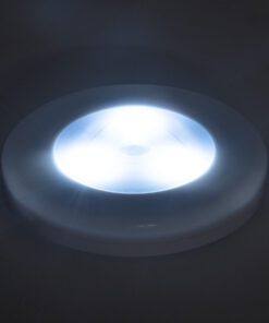 GloboStar® 79004 Φωτιστικό Νυκτός Μπαταρίας 3xAAA (Δεν Περιλαμβάνεται) LED SMD 5050 1W 80lm με Αισθητήρα Κίνησης και 3M Διπλής Όψης Αυτοκόλλητη Ταινία Αδιάβροχο IP44 Ψυχρό Λευκό 6000K D7.5 x H1.5cm