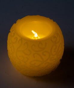 GloboStar® CANDLE 79537 Διακοσμητικό Realistic Κερί με LED Εφέ Κινούμενης Φλόγας – Μπαταρίας 3 x LR1130 Θερμό Λευκό 2700K Μπεζ D6 x H5cm