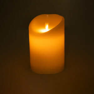 GloboStar® FIREFLAME 79542 Διακοσμητικό Realistic Κερί Παραφίνης με LED Εφέ Κινούμενης Φλόγας – Μπαταρίας & Ασύρματο Χειριστήριο IR Θερμό Λευκό 2700K Dimmable – Φ10 x Υ15cm