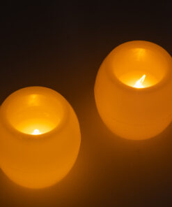 GloboStar® CANDLE 79549 ΣΕΤ 2 x Διακοσμητικά Realistic Κεράκια με LED Εφέ Κινούμενης Φλόγας – Μπαταρίας 12 x CR2032 Θερμό Λευκό 2700K Μπεζ D6 x H5cm