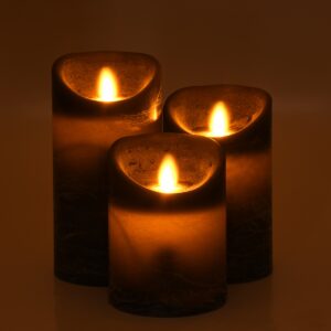 GloboStar® 79557 ΣΕΤ 3 Διακοσμητικών Realistic Κεριών Παραφίνης με LED Εφέ Κινούμενης Φλόγας – Μπαταρίας & Ασύρματο Χειριστήριο IR Μαύρα με Ασημένιες Ρίγες Θερμό Λευκό 3000K Dimmable