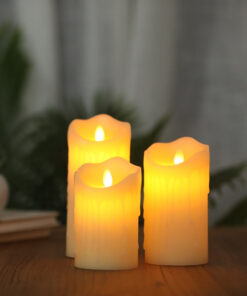 GloboStar® 79561 ΣΕΤ 3 Διακοσμητικών Realistic Κεριών Παραφίνης με LED Εφέ Κινούμενης Φλόγας – Μπαταρίας & Ασύρματο Χειριστήριο IR Σχέδιο Λιωμένο Κερί Θερμό Λευκό 3000K Dimmable