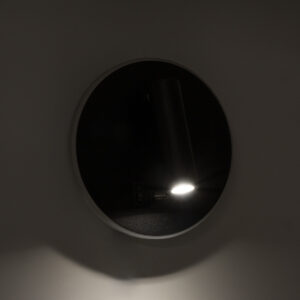 GloboStar® LADY-R 60938 Μοντέρνο Φωτιστικό Τοίχου – Απλίκα Ξενοδοχείου Bed Side LED 6W 600lm 36° & 360° AC 220-240V – Reading Light & Κρυφός Φωτισμός – Φορτιστής USB 3A – Φ15 x Υ7cm – Φυσικό Λευκό 4500K – Μαύρο – 3 Χρόνια Εγγύηση