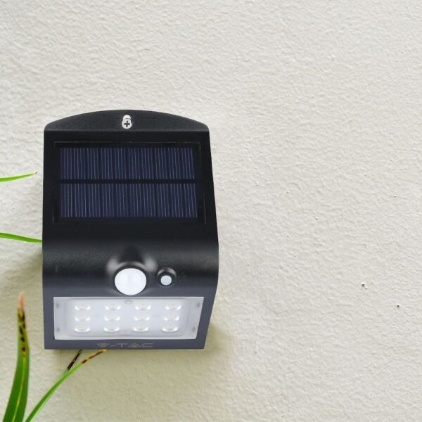 LED Ηλιακό Φωτιστικό 1.5W V-TAC με Αισθητήρα Αδιάβροχο IP65 Μαύρο Πλαστικό Φυσικό Λευκό 4000K – 8277