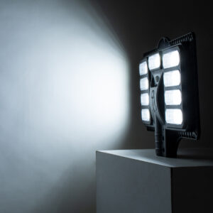 GloboStar® STREETO 85348 Professional LED Solar Street Light Αυτόνομο Ηλιακό Φωτιστικό Δρόμου 200W 1500lm 450 x LED SMD 5730 με Ενσωματωμένο Φωτοβολταϊκό Panel 6V 18W & Επαναφορτιζόμενη Μπαταρία Li-ion 3.2V 15000mAh με Αισθητήρα Ημέρας-Νύχτας & PIR Αισθητήρα Κίνησης – Αδιάβροχο IP65 – Ψυχρό Λευκό 6000K – Μ42 x Π6 x Υ54cm – 2 Years Warranty
