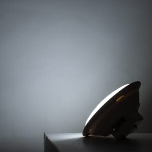 GloboStar® SOLAR-BULB 85350 Αυτόνομη Ηλιακή Κρεμαστή Λάμπα LED Giant Γλόμπος 100W 1000lm 140° 2 Λειτουργιών Ρεύματος με AC 220-240V μέσω USB Αντάπτορα ή με Φωτοβολταικό Panel 6V 12W & Επαναφορτιζόμενη Μπαταρία Li-ion 3.2V 5000mAh – Ενσωματωμένο USB 2.0 Charger Συσκευών DC5V 1000mA – IP54 – Εναλλαγή Φωτισμού μέσω Κουμπιού All In One Ψυχρό 6000k+Φυσικό 4500k+Θερμό 2700k Dimmable – Φ23 x Υ12cm – 2 Years Warranty