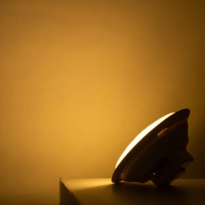 GloboStar® SOLAR-BULB 85350 Αυτόνομη Ηλιακή Κρεμαστή Λάμπα LED Giant Γλόμπος 100W 1000lm 140° 2 Λειτουργιών Ρεύματος με AC 220-240V μέσω USB Αντάπτορα ή με Φωτοβολταικό Panel 6V 12W & Επαναφορτιζόμενη Μπαταρία Li-ion 3.2V 5000mAh – Ενσωματωμένο USB 2.0 Charger Συσκευών DC5V 1000mA – IP54 – Εναλλαγή Φωτισμού μέσω Κουμπιού All In One Ψυχρό 6000k+Φυσικό 4500k+Θερμό 2700k Dimmable – Φ23 x Υ12cm – 2 Years Warranty