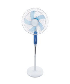 GloboStar® SOLARA-FAN 85355 Solar Fan Αυτόνομος Ηλιακός Επιδαπέδιος Ανεμιστήρας 25W 2 Λειτουργιών Ρεύματος με AC 220-240V ή με Φωτοβολταϊκό Panel 9V 12W & Επαναφορτιζόμενη Μπαταρία Li-ion 7.4V 4400mAh – 3 Ταχύτητες – Ενσωματωμένο USB 2.0 Charger Συσκευών – IP20 – Μ44 x Π37.5 x Υ132cm – Λευκό & Μπλε – 2 Years Warranty