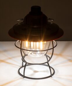 GloboStar® 85697 Αυτόνομο Φανάρι Camping LED 4W USB 2.0 με Επαναφορτιζόμενη Μπαταρία 1 x 18650 2000mAh Li-ion Power Bank IP20 Dimmable Καφέ με Διάφανο Γυαλί CCT Εναλλαγή Φωτισμού μέσω On/Off All In One Ψυχρό 6000K+Φυσικό 4500K+Θερμό 2700K Φ13.5 x Υ17.5cm