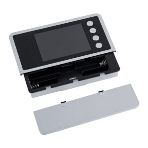 GloboStar® 86017 Ψηφιακή Έξυπνη Camera Εξώπορτας 90° Μοιρών με Έγχρωμη Οθόνη 2.8″ Inches – Νυχτερινή Όραση με LED IR – Κουδούνι – Εσωτερική Μνήμη Αποθήκευσης – Λειτουργεί με 4 Μπαταρίες AAA