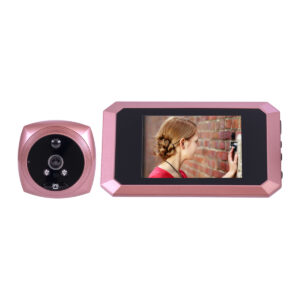 GloboStar® 86064 Επαναφορτιζόμενη Ψηφιακή Έξυπνη Camera Εξώπορτας 90° Μοιρών με Έγχρωμη Οθόνη 4.1″ Inches – USB – Νυχτερινή Όραση με LED IR – Κουδούνι – Ροζ