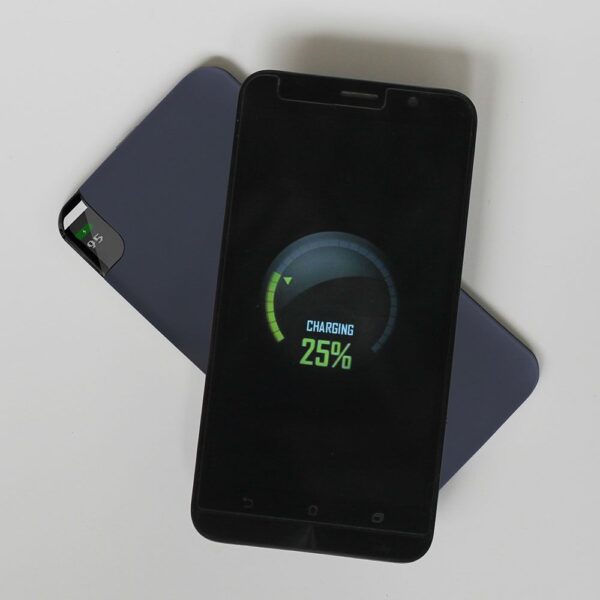 Wireless Power Bank 8000mAh με μπλε σώμα και βάση V-TAC – 8862