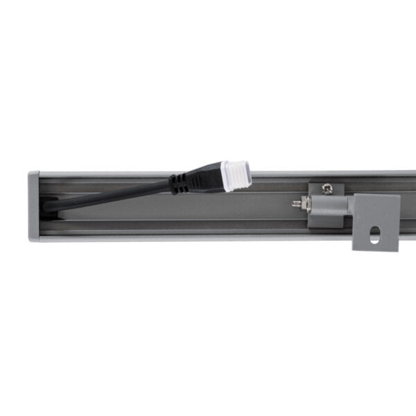 GloboStar® WASHER-FAIA 90186 Μπάρα Φωτισμού Wall Washer με Αντιθαμβωτική Γρίλια LED 24W 2040lm 15° DC 24V Αδιάβροχο IP65 L100 x W4 x H5.5cm Θερμό Λευκό 2700K – Ασημί – 3 Years Warranty