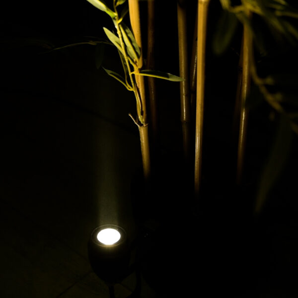 GloboStar® TREELIGHT-TREEGAL 90462 Σποτ Φωτισμού Ειδικό για Φυτά – Δέντρα με Βάση Μπετού & Κορμού LED 3W 345lm 15° DC 24V Αδιάβροχο IP67 Φ5 x Υ14.7cm Φυσικό Λευκό 4500K – Γκρι Ανθρακί – 3 Years Warranty