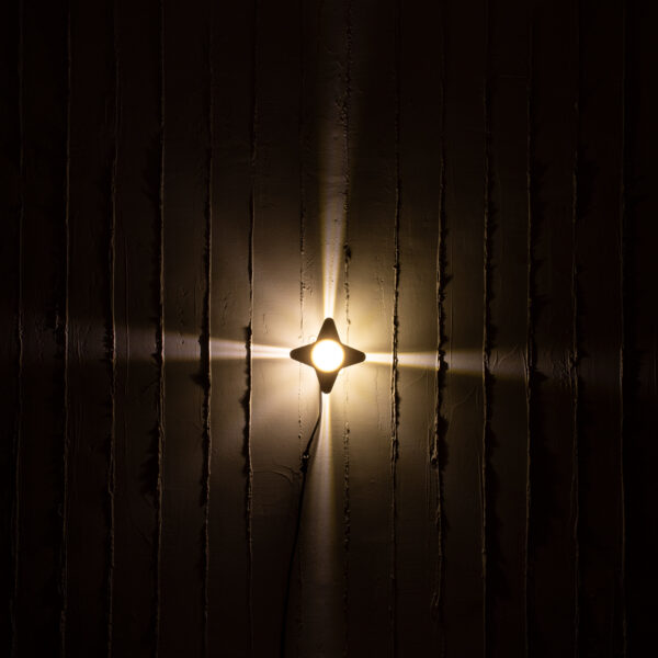 GloboStar® WALLLIGHT-CINA 90658 Φωτιστικό Τοίχου – Απλίκα LED 10W 1100lm 10° AC 220-240V Αδιάβροχο IP65 Μ18.5 x Π18.5 x Υ8.5cm Θερμό Λευκό 3000K – Μπεζ της Άμμου