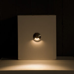 GloboStar® UNDERGROUND-RENA 90660 Χωνευτό Φωτιστικό Σποτ Δαπέδου One Sided LED 1W 110lm 30° DC 24V Αδιάβροχο IP68 Φ5 x Υ9cm Θερμό Λευκό 3000K – Ανοξείδωτο Ατσάλι – 3 Χρόνια Εγγύηση