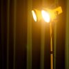 Κίτρινη Βάση Τρίποδας για LED Προβολείς Αλουμίνιο V-TAC – 9104