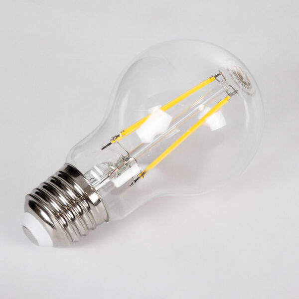 GloboStar® 99007 Λάμπα LED Long Filament E27 A60 Γλόμπος 8W 800lm 360° AC 220-240V IP20 Φ6 x Υ10.5cm Θερμό Λευκό 2700K με Διάφανο Γυαλί – Dimmable – 3 Χρόνια Εγγύηση