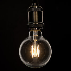 GloboStar® 99009 Λάμπα LED Long Filament E27 G95 Γλόμπος 4W 400lm 360° AC 220-240V IP20 Φ9.5 x Υ13.5cm Θερμό Λευκό 2700K με Διάφανο Γυαλί – Dimmable – 3 Years Warranty