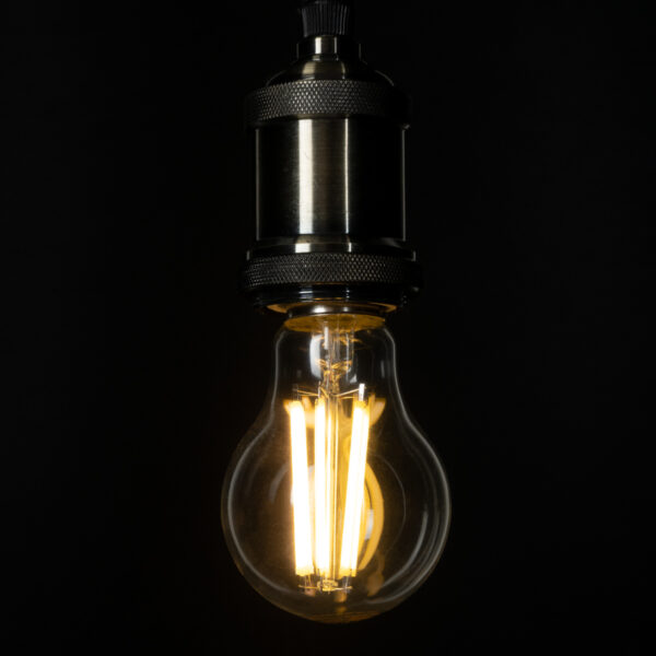 GloboStar® 99087 Λάμπα LED Long Filament E27 A60 Γλόμπος 7W 1470lm 360° AC 220-240V IP20 Φ6 x Υ11cm Θερμό Λευκό 2700K με Διάφανο Γυαλί – Pro Series 210lm/W – A Ενεργειακή Κλάση – 3 Χρόνια Εγγύηση