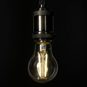 GloboStar® 99091 Λάμπα LED Long Filament E27 A60 Γλόμπος 4W 840lm 360° AC 220-240V IP20 Φ6 x Υ11cm Φυσικό Λευκό 4000K με Διάφανο Γυαλί – Pro Series 210lm/W – A Ενεργειακή Κλάση – 3 Χρόνια Εγγύηση
